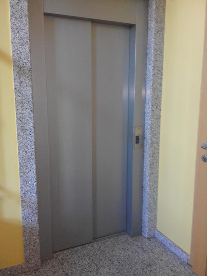 Hostal Restaurante Vial コマルカ・デ・オウレンセ エクステリア 写真